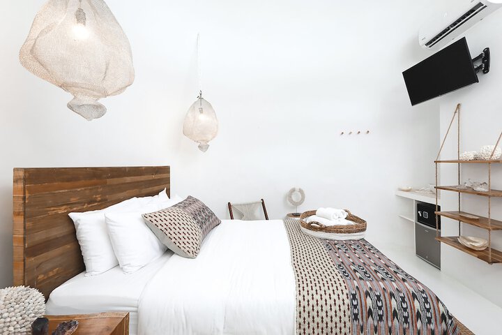 Room 6 of 36