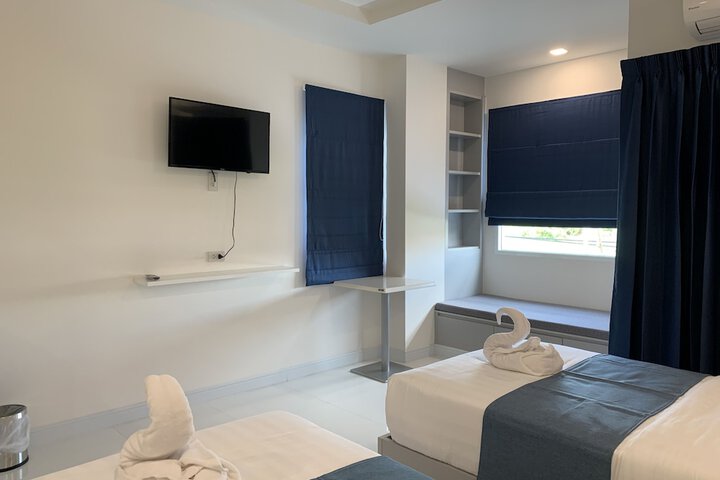 Room 15 of 40