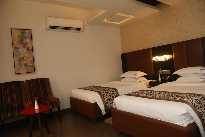 Room 15 of 49