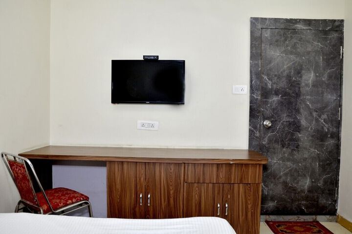 Hotel Interior 3 of 31