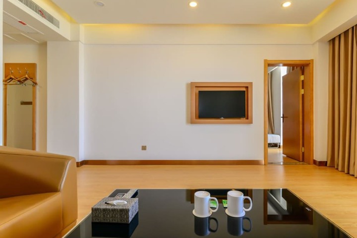Room 6 of 21