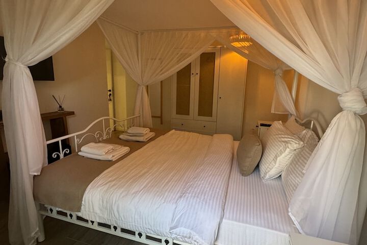 Room 92 of 184