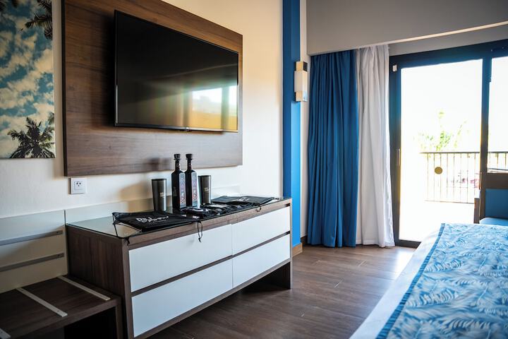 Room 25 of 113