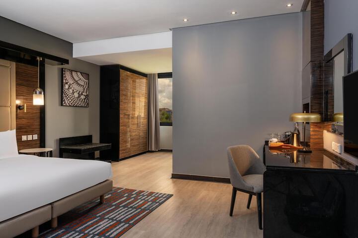 Room 56 of 227