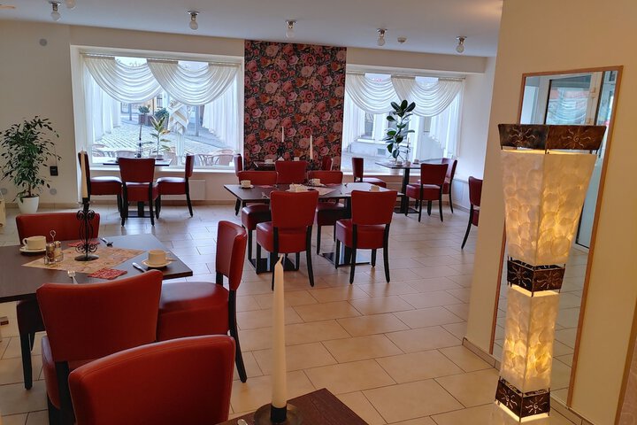 Dining 22 of 41