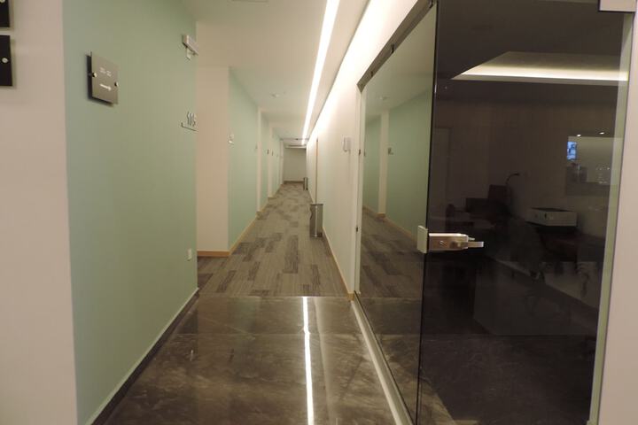 Ballroom/Hall 59 of 70
