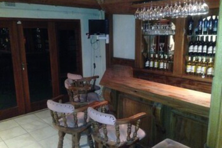 Lounge 103 of 117