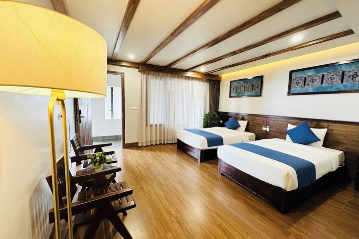 Room 25 of 105