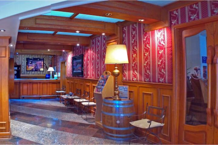 Hotel Interior 2 of 60