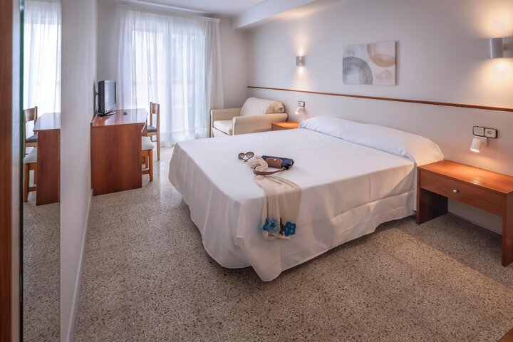 Room 40 of 84