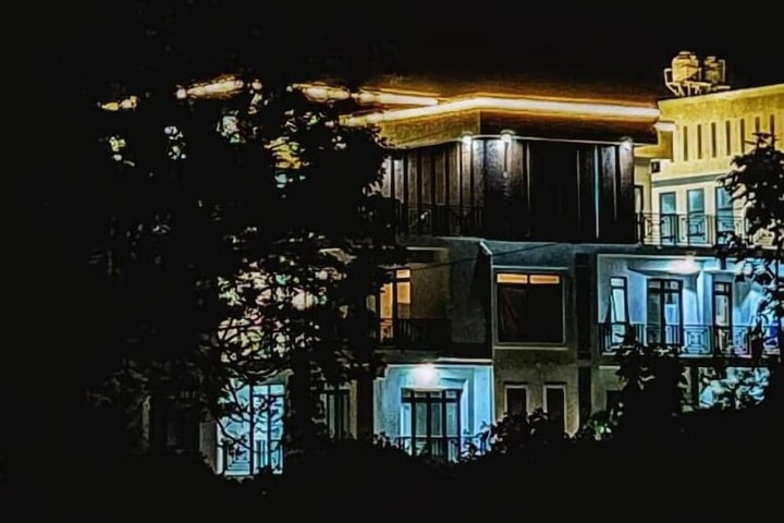 Hotel 33 of 36