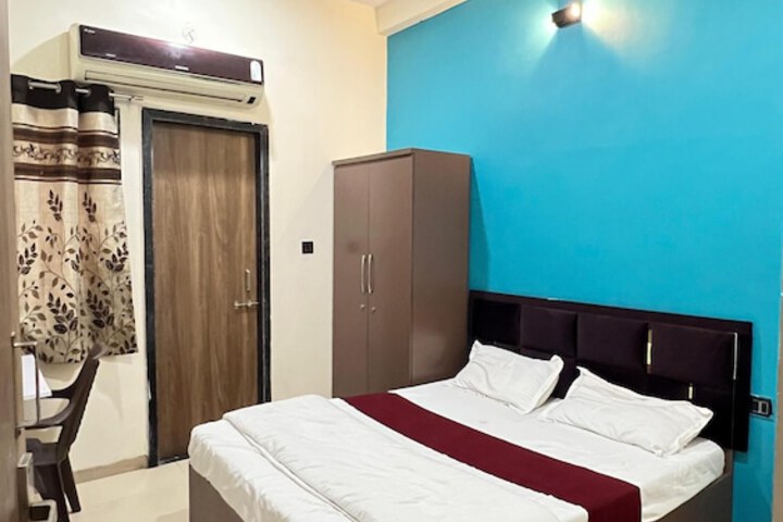Room 3 of 11