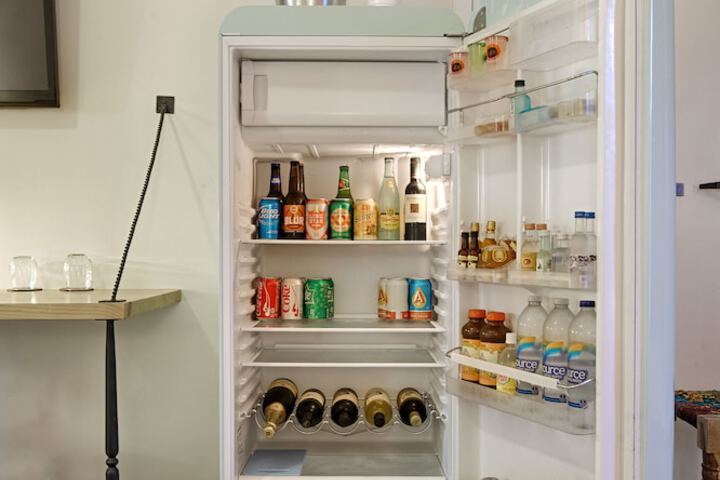 Mini-refrigerator