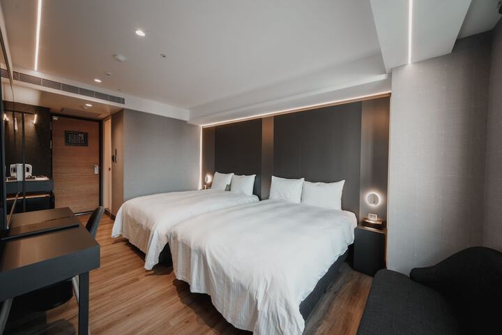 Room 20 of 44