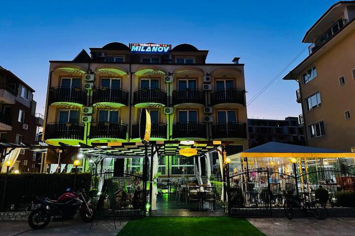 Ivian Family Hotel