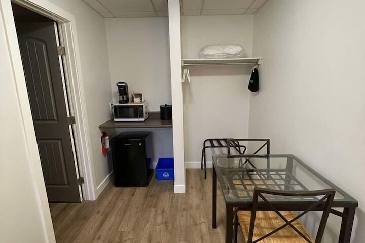 Room 18 of 52