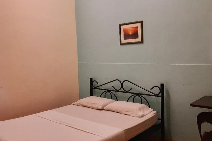 Room 21 of 50