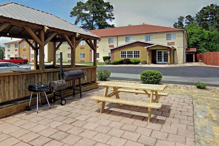 BBQ/picnic area