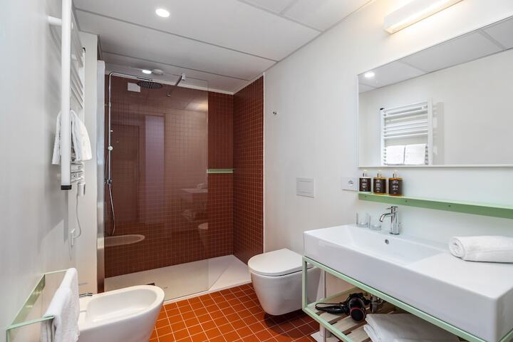 Room 10 of 55