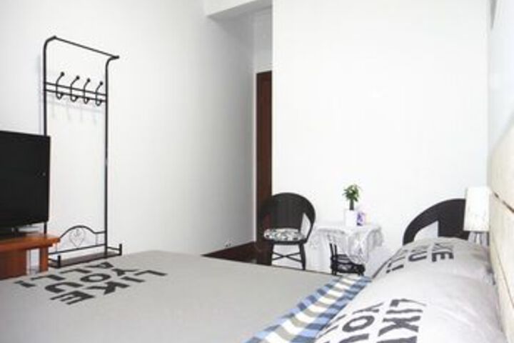 Room 26 of 47