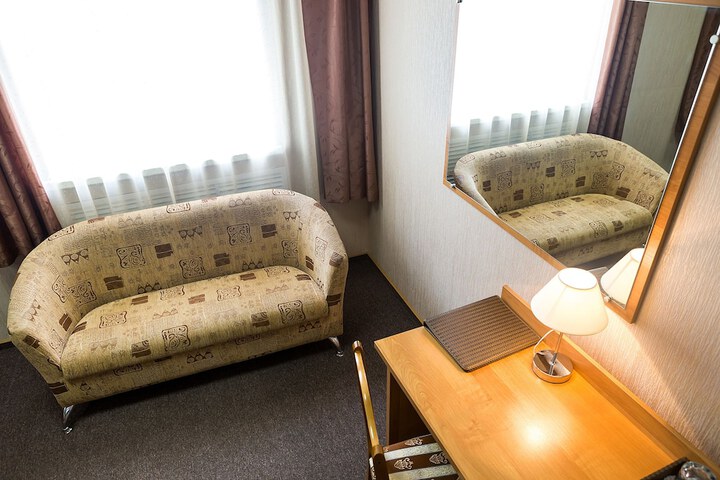 Room 29 of 48