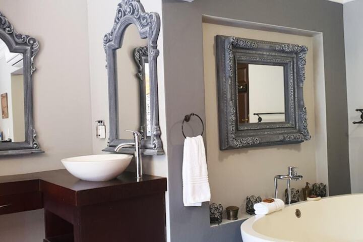 Bathroom Vanities