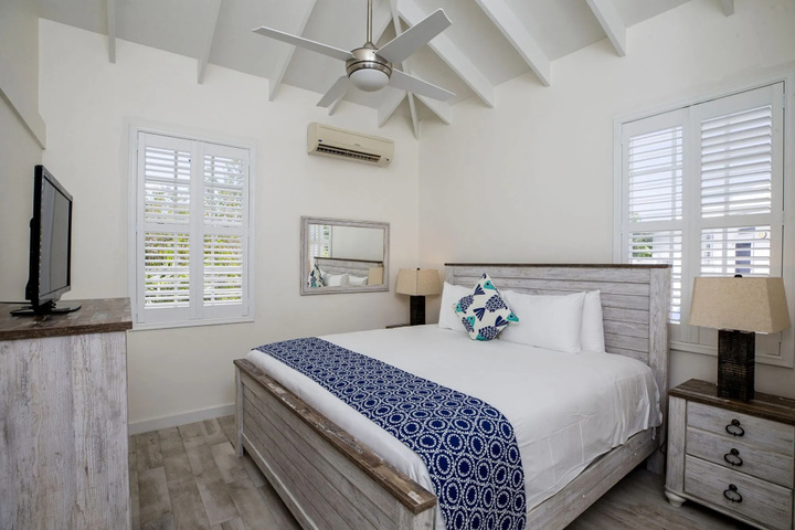 Room 2 of 26