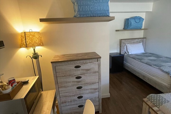 Room 19 of 66