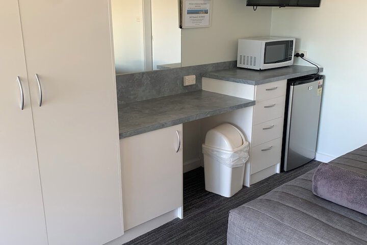 Room 14 of 65