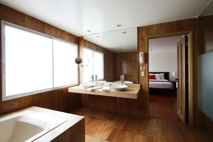Clean Restrooms