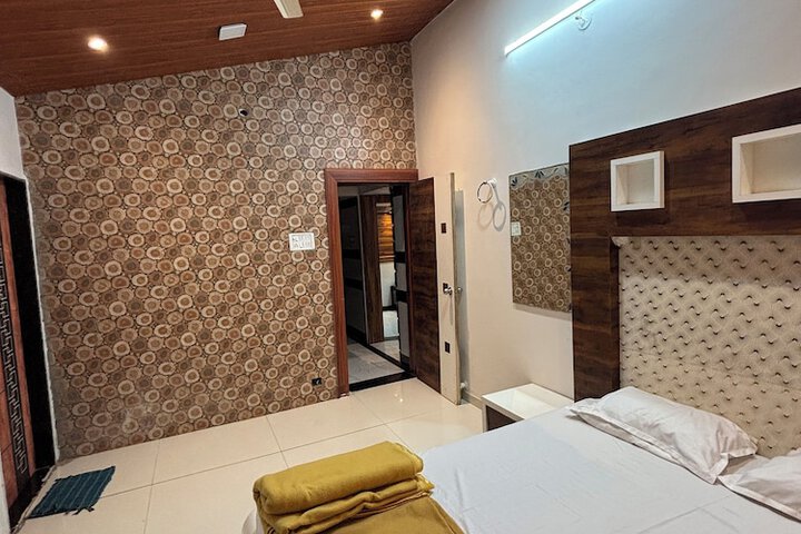 Room 7 of 109
