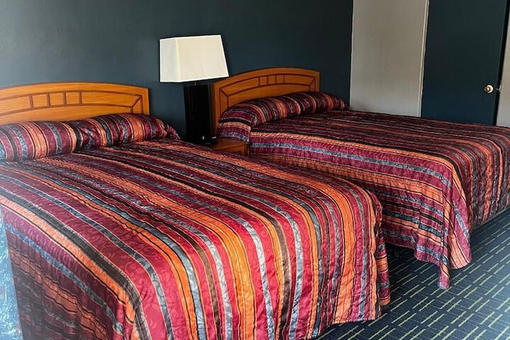 Room 2 of 13