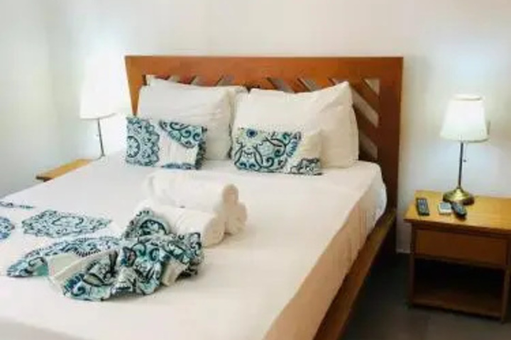 Caribbean Suites Deluxe Beach Club & Pool