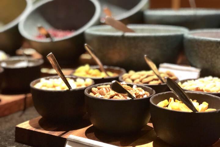 Dining 83 of 143