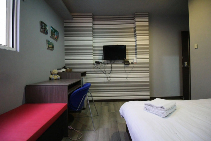 Photo 5