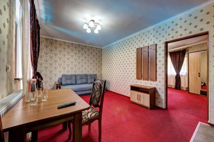 Room 34 of 48