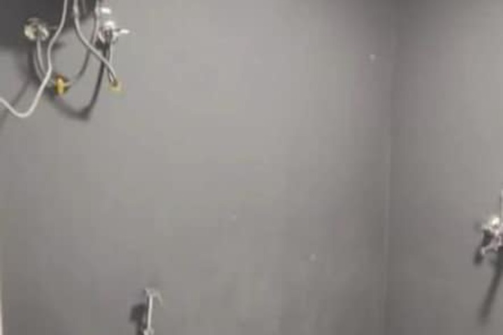 Room 3 of 15