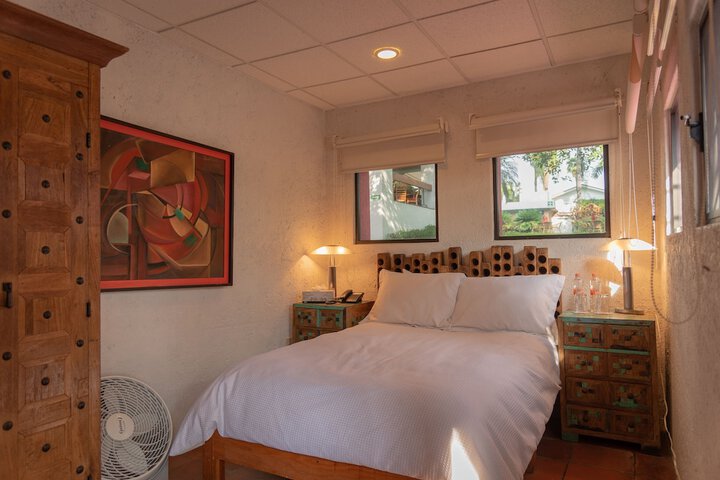 Room 12 of 50