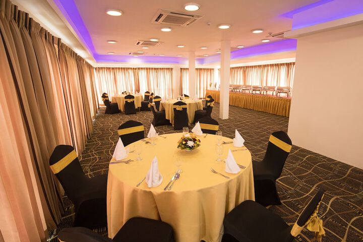 Ballroom/Hall 51 of 62