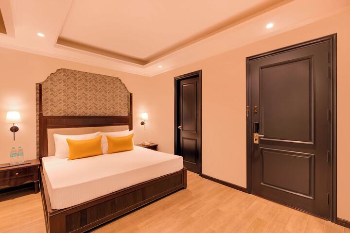 Room 7 of 49