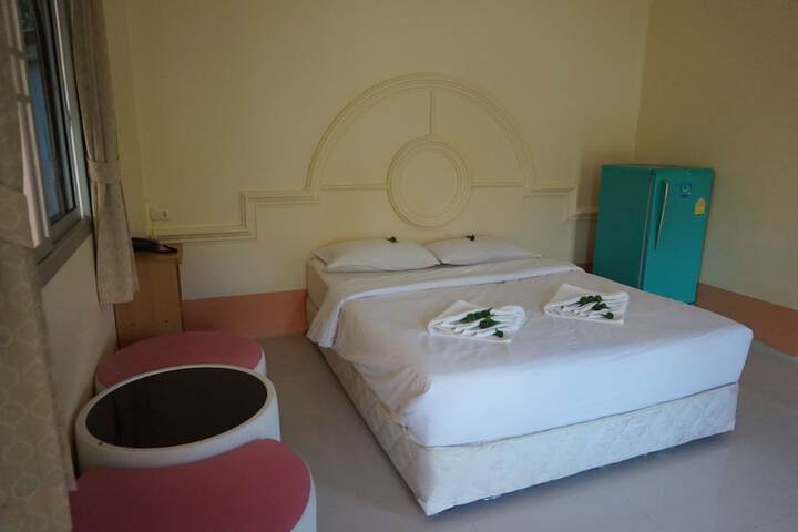 Room 5 of 39