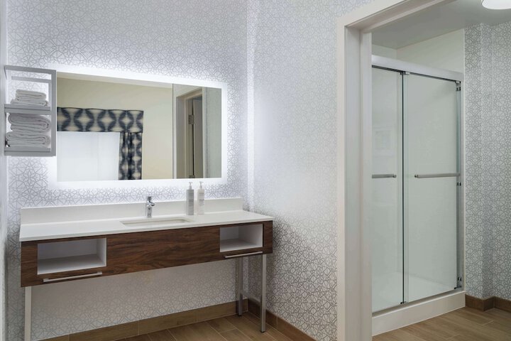 Bathroom shower