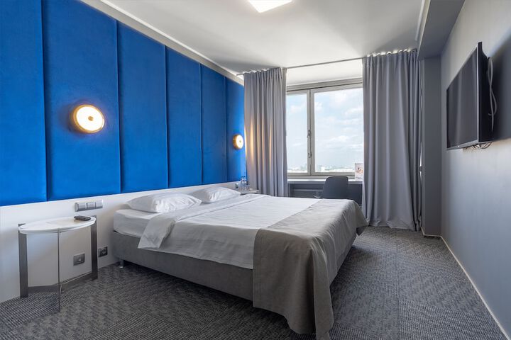 Room 8 of 49