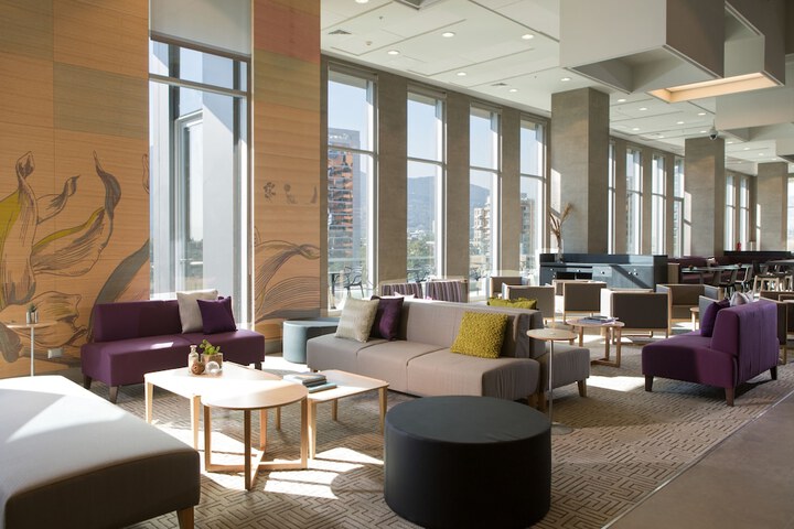Guest Lobby