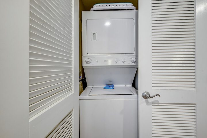 Laundry 230 of 308