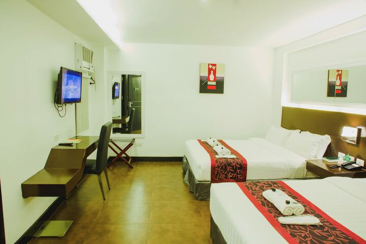 Room 9 of 43