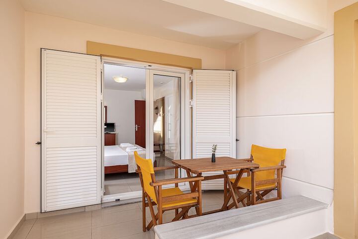 Room 92 of 127