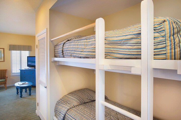 Room 5 of 38