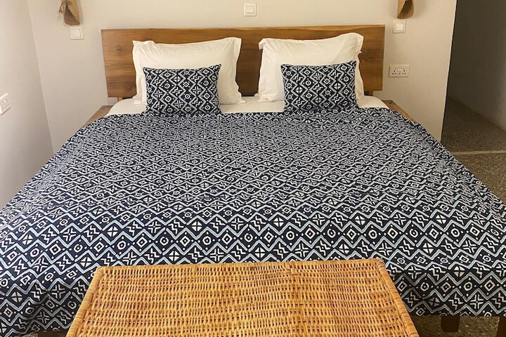 Room 49 of 151