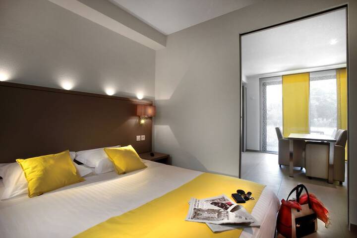 Room 16 of 51